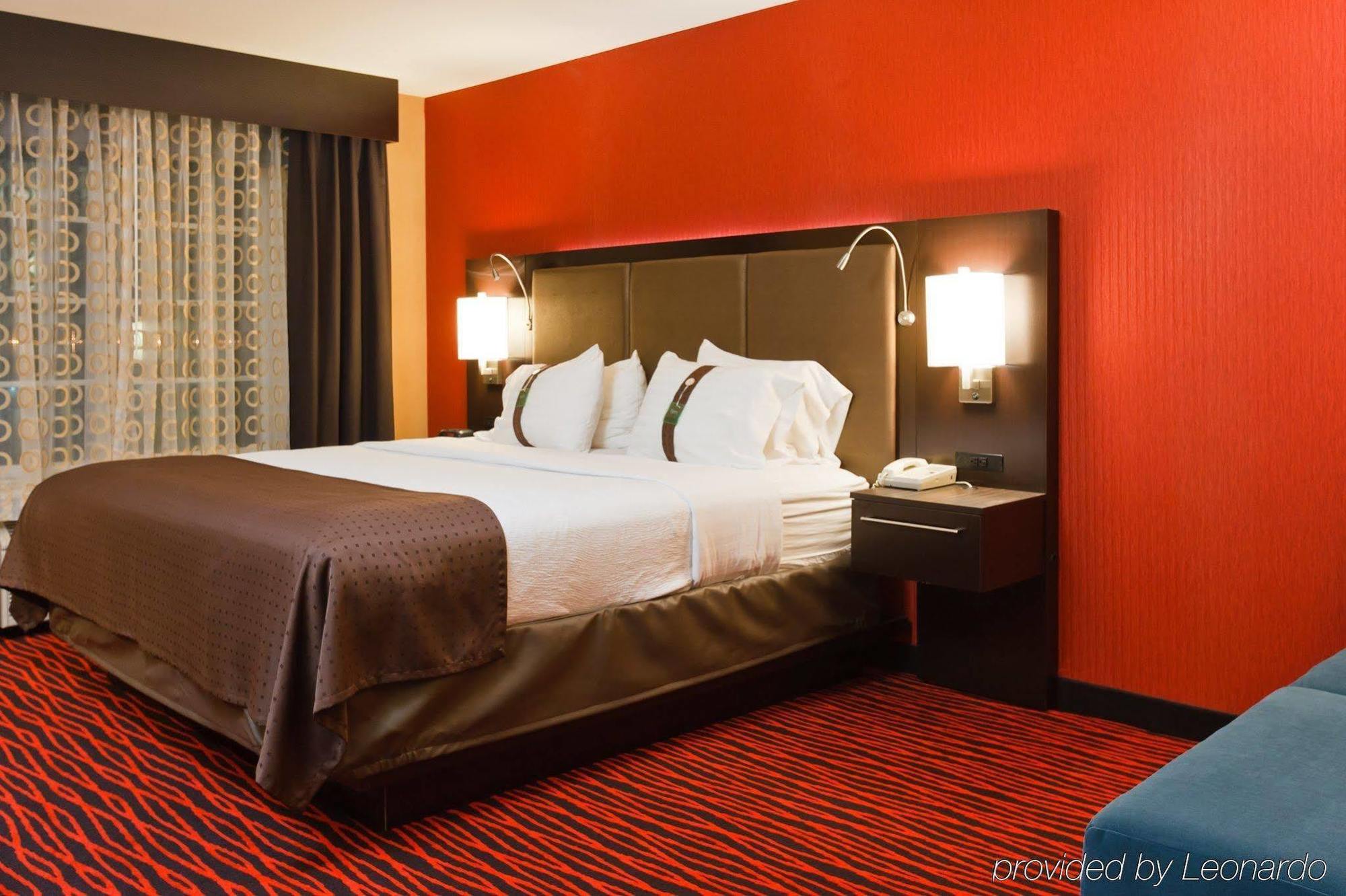 Holiday Inn Colorado Springs - Airport, An Ihg Hotel חדר תמונה